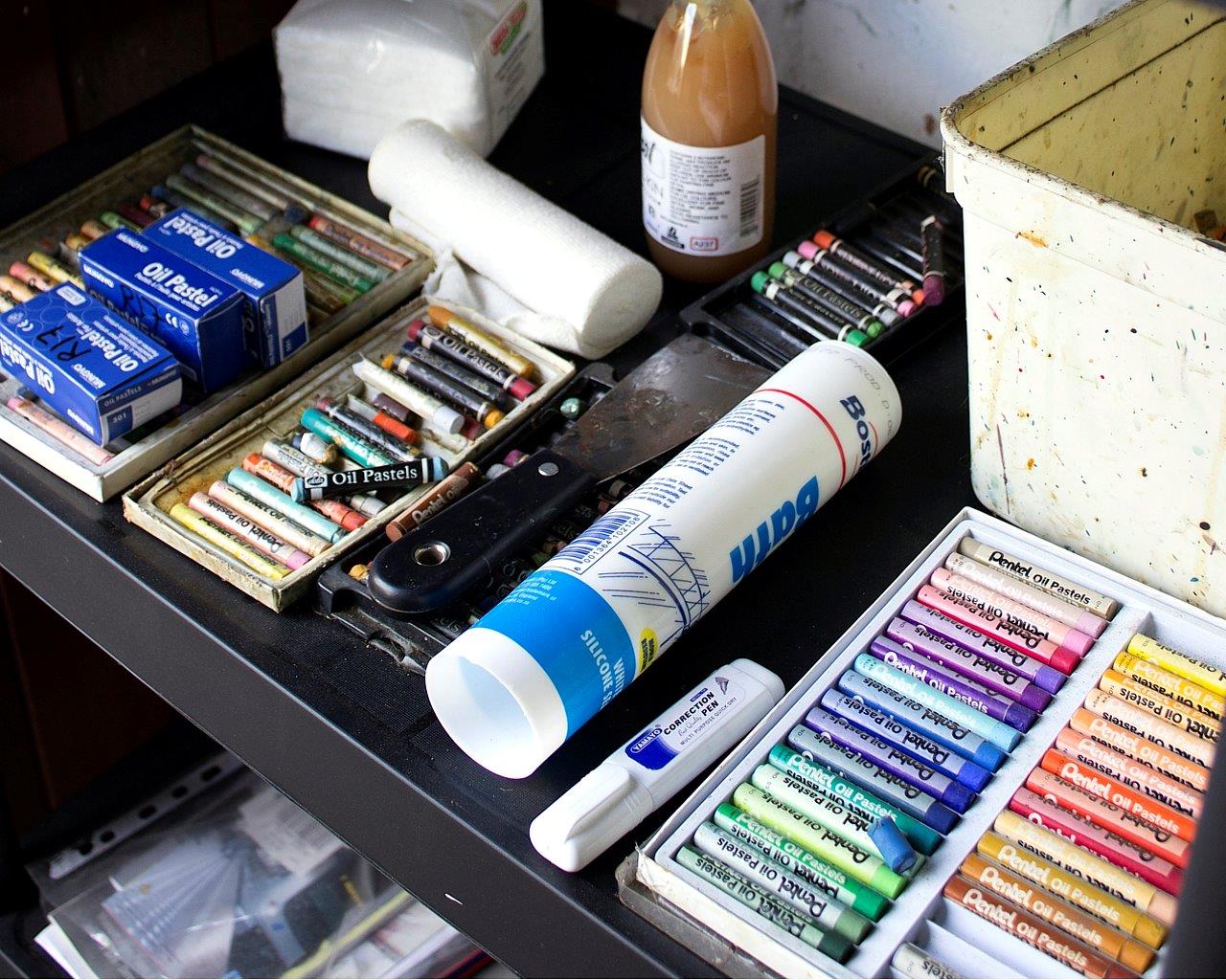 Art materials used by Cedric Vanderlinden